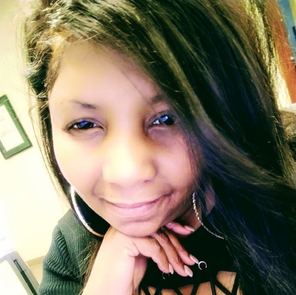 Meet your Posher, Teri - Picture 1 of 1